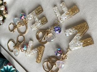 Krem Çakıl Taşı Simli Anahtarlık