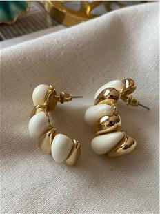 Krem Renkli Bombe Plaka Küpe