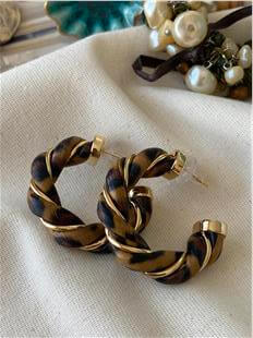 Leopar Desenli Burgu Halka Küpe