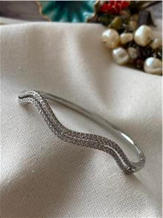 Özel Seri Çift Sıra Wave Suyolu Kelepçe