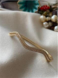 Özel Seri Çift Sıra Wave Suyolu Kelepçe