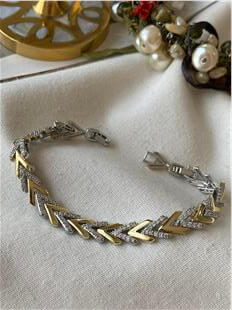 Özel Seri Mix V Model Taşlı Bileklik