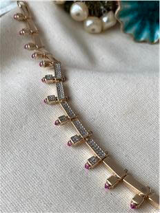 Özel Seri Pembe Taşlı Çubuk Model Bileklik