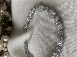 Özel Seri Sarah Bileklik