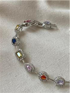 Özel Seri Silver Renkli Taşlı Bileklik