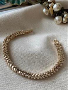 Özel Seri Taşlı Balıksırtı Bileklik