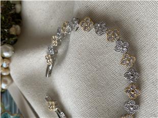 Özel Seri Taşlı İki Renk Yonca Bileklik