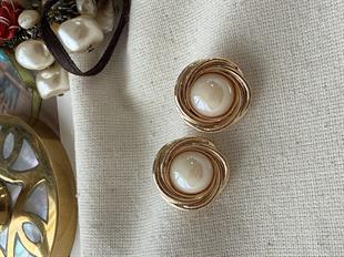 Parlak Detaylı Döngü Küpe