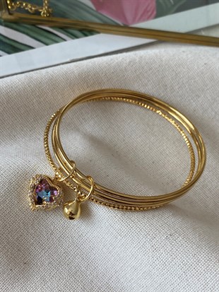 Renkli Kalp Detaylı Üçlü Bilezik