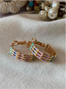 Renkli Mineli Üç Sıra Halka Küpe