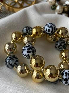 Renkli Topçuk Detaylı Gold Esnek Bileklik