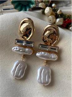 Sedef Detaylı Lidya Küpe