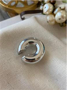 Silver C Model Kıkırdak Küpe
