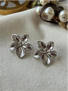 Silver Mini Çiçek Küpe