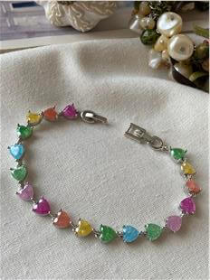 Silver Sıralı Renkli Kalpler Bileklik