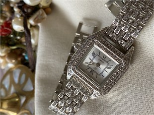 Silver Taş Kaplama Kare Model Kol Saati