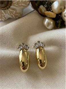 Silver Taşlı Badem Küpe