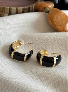 Siyah Desenli Bombe C Model Küpe