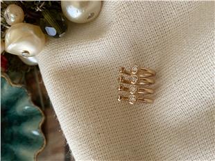 VIP Taşlı Dörtlü Kıkırdak Küpe