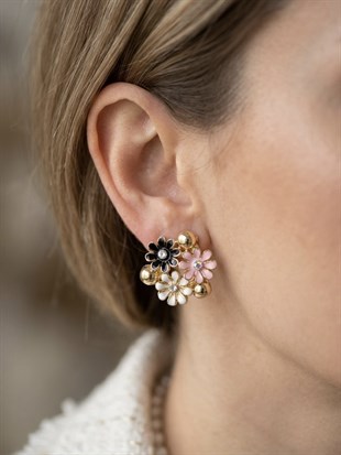 Taşlı Siyah Beyaz Çiçek Küpe