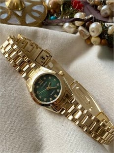 Taşlı Yeşil Kadranlı Gold Metal Kol Saati