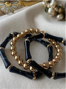 Üçlü Siyah Dorika Detaylı Esnek Bileklik