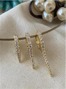 Üçlü Suyolu Tasarım Küpe