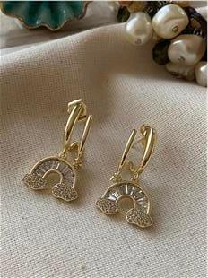 VIP 14K Gökkuşağı Sallantılı Küpe