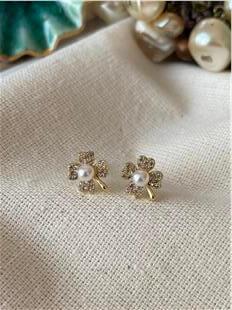 VIP 14K İncili Yonca Küpe