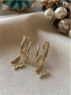 VIP 14K Kelebek Sallantılı Küpe