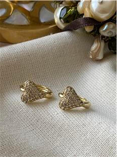 VIP 14K Mini Heart Küpe