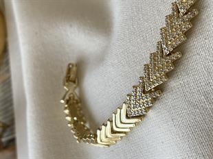 VIP 14K Ortası Taş Detaylı Arrow Bileklik