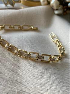 VIP 14K Taş Bağlamalı Kare Bileklik