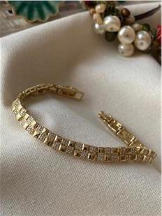 VIP 14K Taşlı Dama Model Bileklik