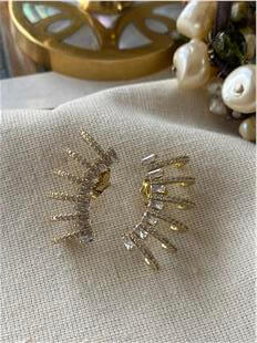 VIP 14K Taşlı Geniş Kaburga Küpe