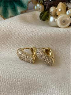 VIP 14K Taşlı Kalp Model Küpe