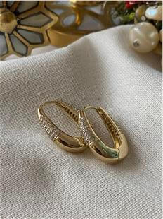 VIP 14K Taşlı Oval Model Küpe