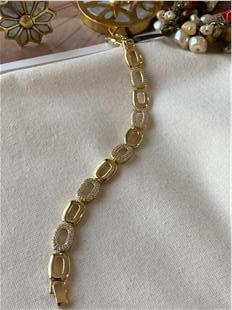 VIP 14K Taşlı Square Bileklik