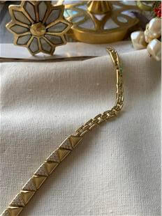 VIP 14K Taşlı Ters Düz Üçgen Model Bileklik