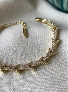 VIP 14K Taşlı V Form Bileklik