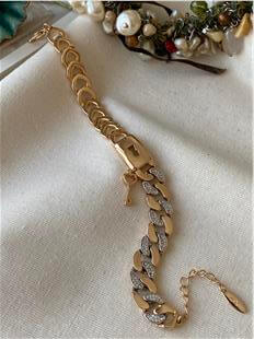 VIP Anahtar Charmlı Zincir Bileklik