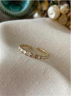 VIP Ayarlanabilir Minimal Sıralı Badem Yüzük