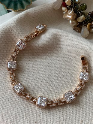 VIP Kare Taşlı Bileklik