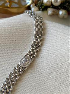 VIP Ortası Taş Detaylı Geniş  Örme Bileklik