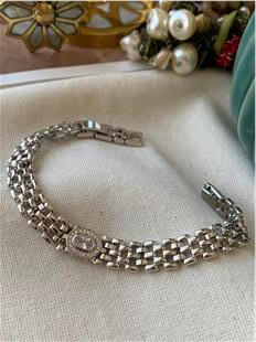 VIP Ortası Taş Detaylı Geniş  Örme Bileklik