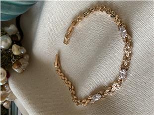 VIP Oval Taşlı Leaf Bileklik