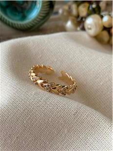 VIP Sıralı Kalp Yüzük