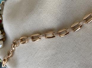 VIP Sıralı Oval Pencere Bileklik