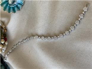 VIP Sıralı Taşlı Daire Bileklik