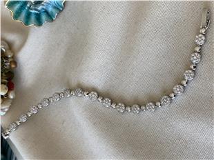 VIP Sıralı Taşlı Daire Bileklik